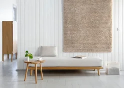 Nikari July pall/bord, ek