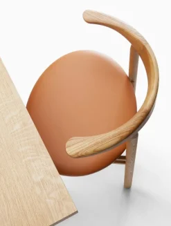 Nikari Linea RMT3 stol, ekfärgad ask - cognac läder