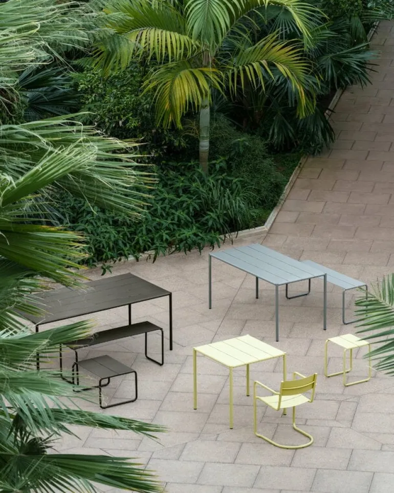 Nine Sine matbord, 75,5 x 75,5 cm, gul