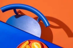 Nine Skinny stol, blåbetsad ask