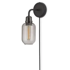 Normann Copenhagen Amp vägglampa, rök - svart