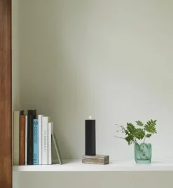 Normann Copenhagen Even ljusstake, silvertravertin