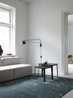 Normann Copenhagen Grant vägglampa 111 cm, svart