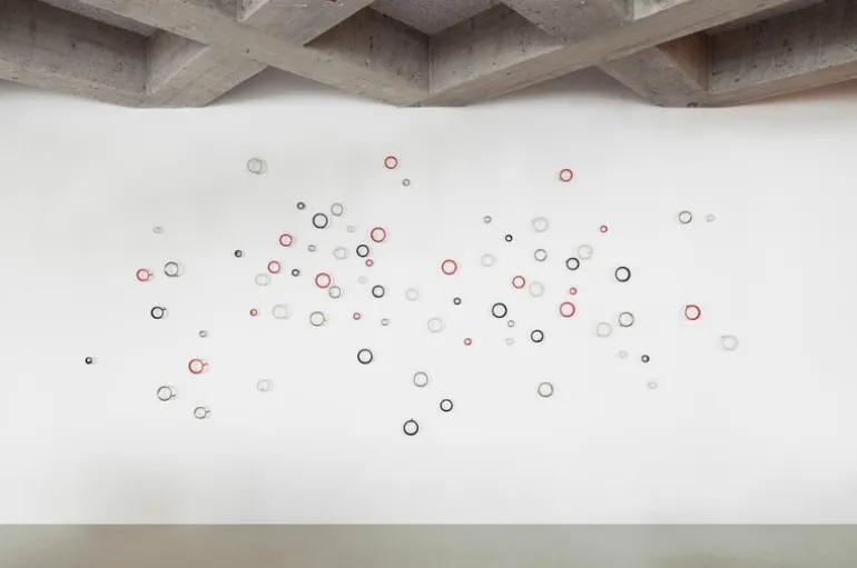 Normann Copenhagen Loop krok, liten, borstad zink