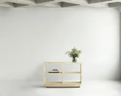 Normann Copenhagen Plank bokhylla, medium, UV-lackerad furu