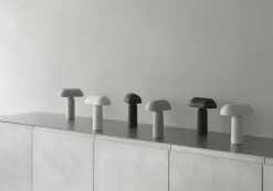 Normann Copenhagen Porta bärbar bordslampa, vit