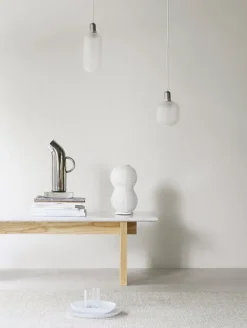 Normann Copenhagen Puff Twist bordslampa, vit