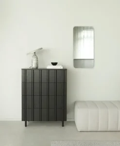 Normann Copenhagen Rib byrå med 4 lådor, mjuksvart