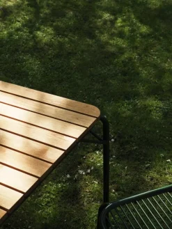 Normann Copenhagen Vig matbord, 90 x 200 cm, robiniaträ - mörkgrön