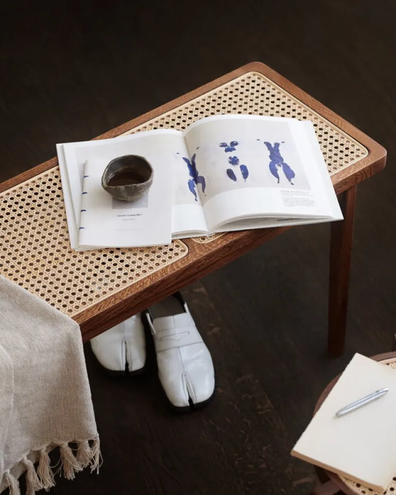 NORR11 Le Roi bänk, mörk rökt ask - rotting