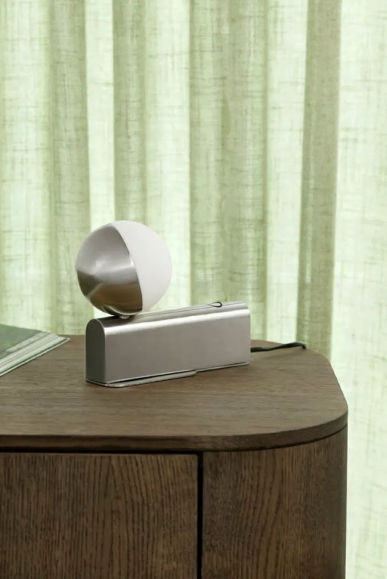 Northern Balancer minivägglampa/minibordslampa, stål