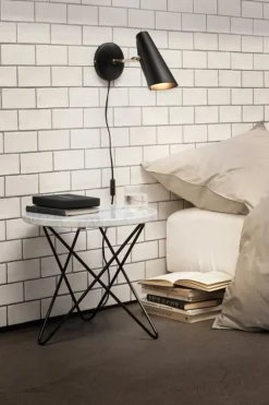 Northern Birdy vägglampa, svart - mässing