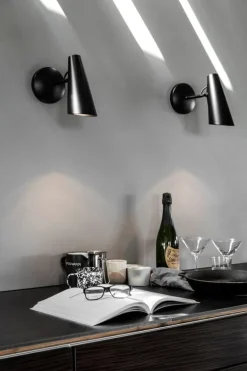 Northern Birdy vägglampa, svart