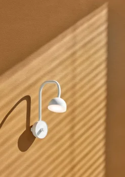 Northern Blush vägglampa, matt vit