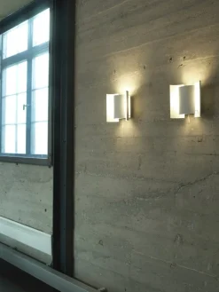 Northern Butterfly vägglampa, mattvit