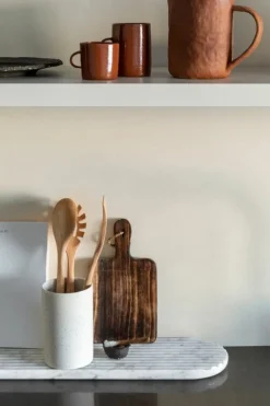 Northern Podium bräde, 65 cm, blandad vit marmor