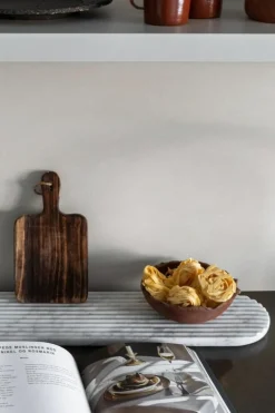 Northern Podium bräde, 90 cm, blandad vit marmor