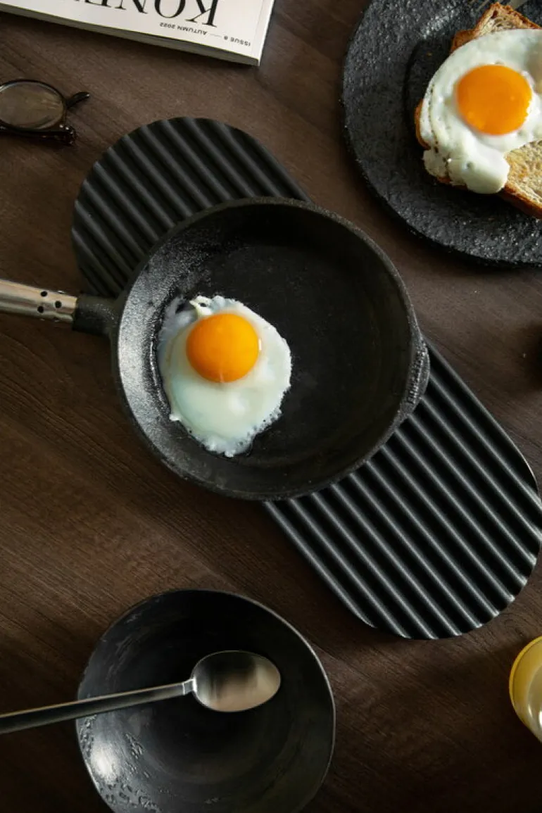 Northern Podium bräde, 40 cm, svart basalt