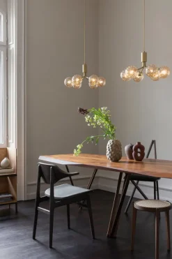 Nuura Apiales 6 pendellampa, brushed brass - optic gold