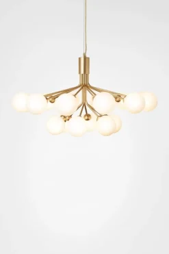 Nuura Apiales 18 pendellampa, borstad mässing - opal white