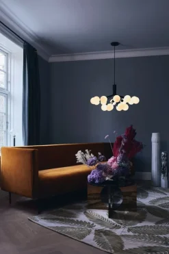 Nuura Apiales 18 pendellampa, satin black - opal white