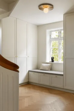 Nuura Liila Muuse vägg-/taklampa, medium, Nordic gold - opal