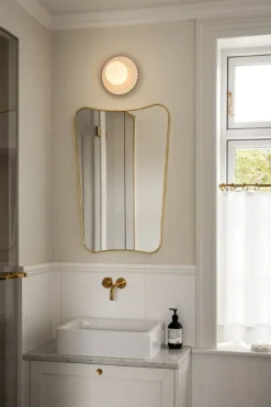 Nuura Liila Muuse vägg-/taklampa, liten, vit - opal