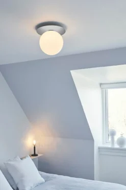 Nuura Miira bordslampa, klippgrå - klar