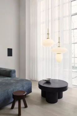 Nuura Rizzatto 32 pendel, mässing - opalvit