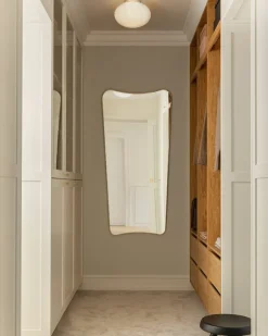 Nuura Rizzatto 301 taklampa, satinmässing - opalvit