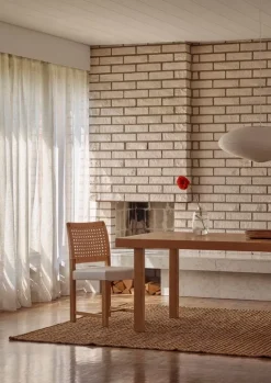 Ornäs Näyttely stol, ek - nakenläder - linnesits