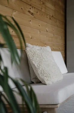 Ornäs Åre 2-sits soffa, ek - Orsetto 011