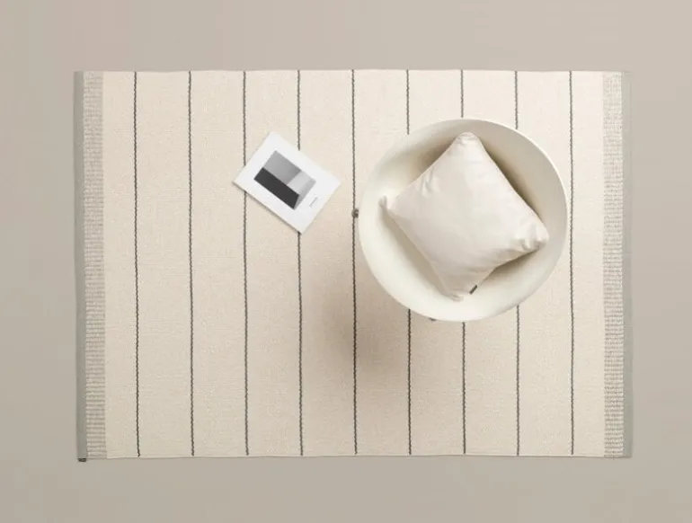 Pappelina Belle matta 140 x 200 cm, warm grey