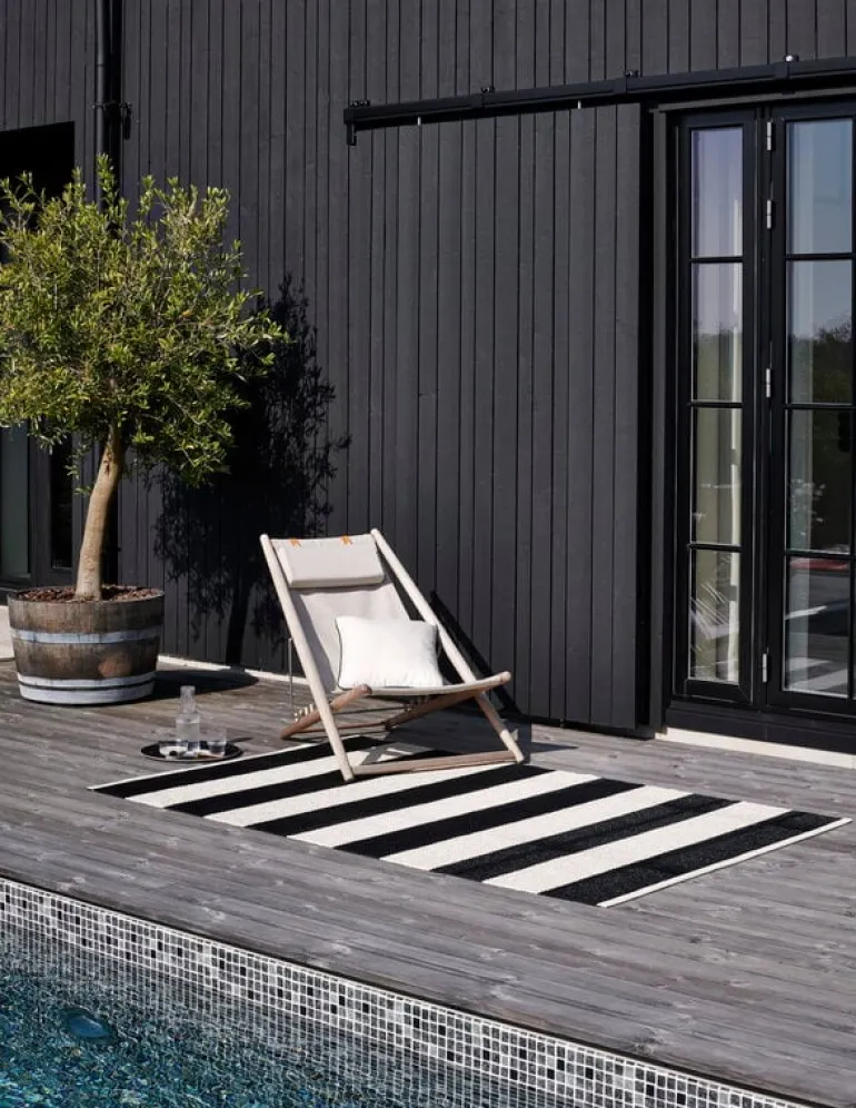 Pappelina Bob matta, 70 x 300 cm, svart - vanilj