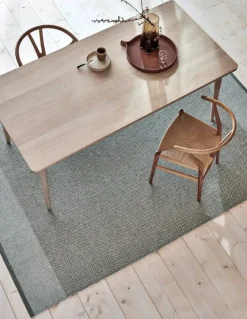 Pappelina Edit matta, 140 x 200 cm, militärgrön