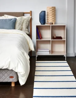 Pappelina Olle matta 70 x 240 cm, blå - vanilj