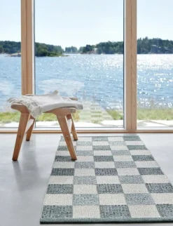 Pappelina Pix matta, 70 x 240 cm, armégrön - vanilj - salvia