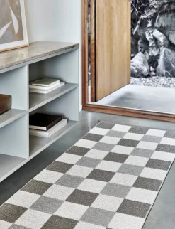 Pappelina Pix matta, 70 x 240 cm, mörkt linne - vanilj - linne