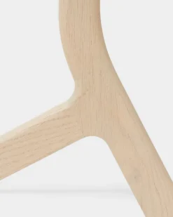 Pedestal Hopper tv-bänk, light oak