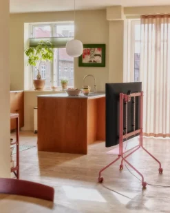 Pedestal Moon Rollin' TV-bänk, bubble gum