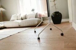 Pedestal Moon Rollin’ tv-bänk, krom