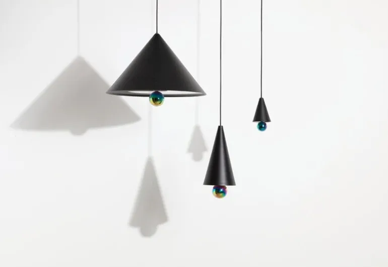 Petite Friture Cherry stor LED-pendellampa, svart