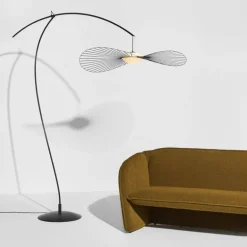 Petite Friture Vertigo Nova golvlampa, svart - vitt glas