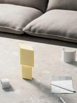 Pholc Romb Mini bordslampa, vanilj