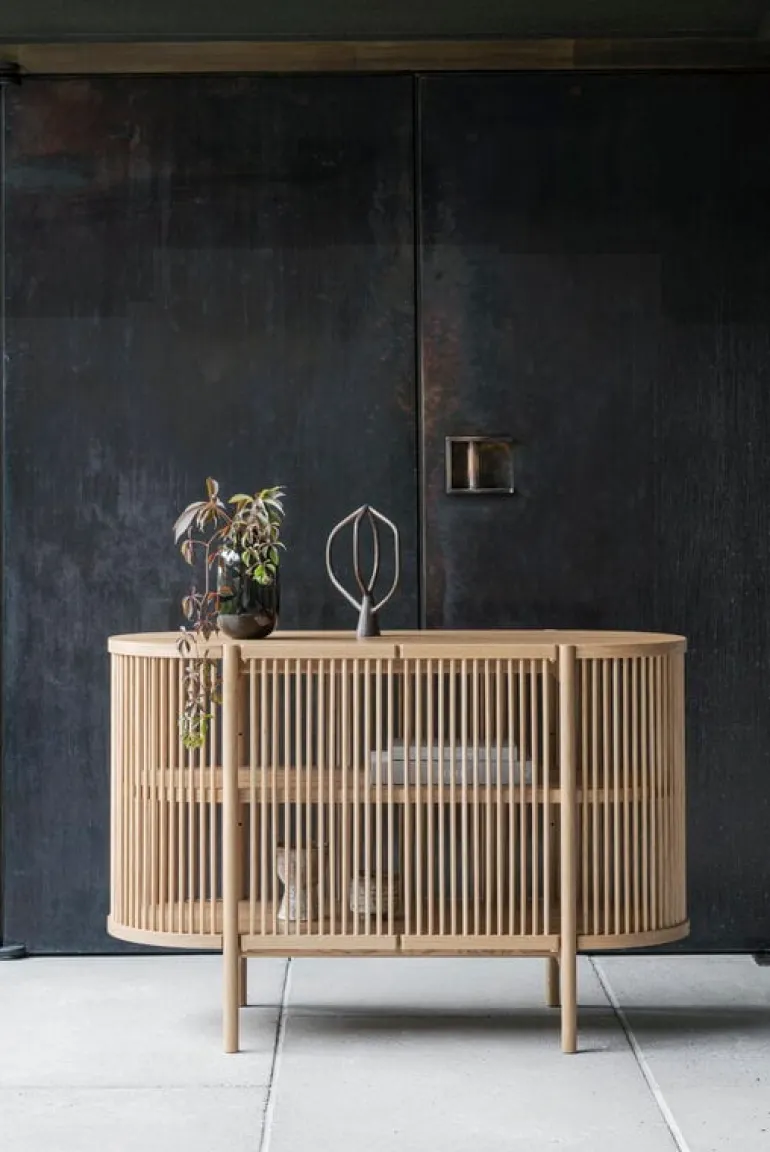 Poiat Petit Bastone sidobord med dörrar, ek