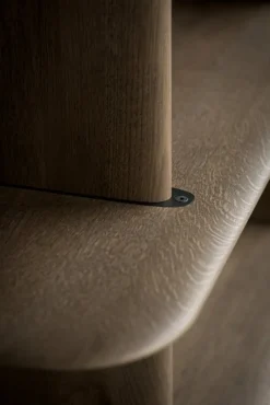 Poiat Poeme 39 hylla, mörk ek