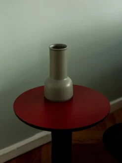 Raawii Coffee Thing, sidobord, vinröd - svart