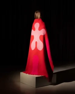 Raawii Teenagers from Mars filt, röd - rosa - vit