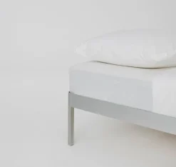 ReFramed Sängram med lameller, aluminium