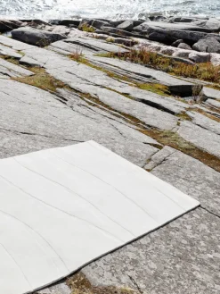 Roots Living Rock matta, ljusgrå